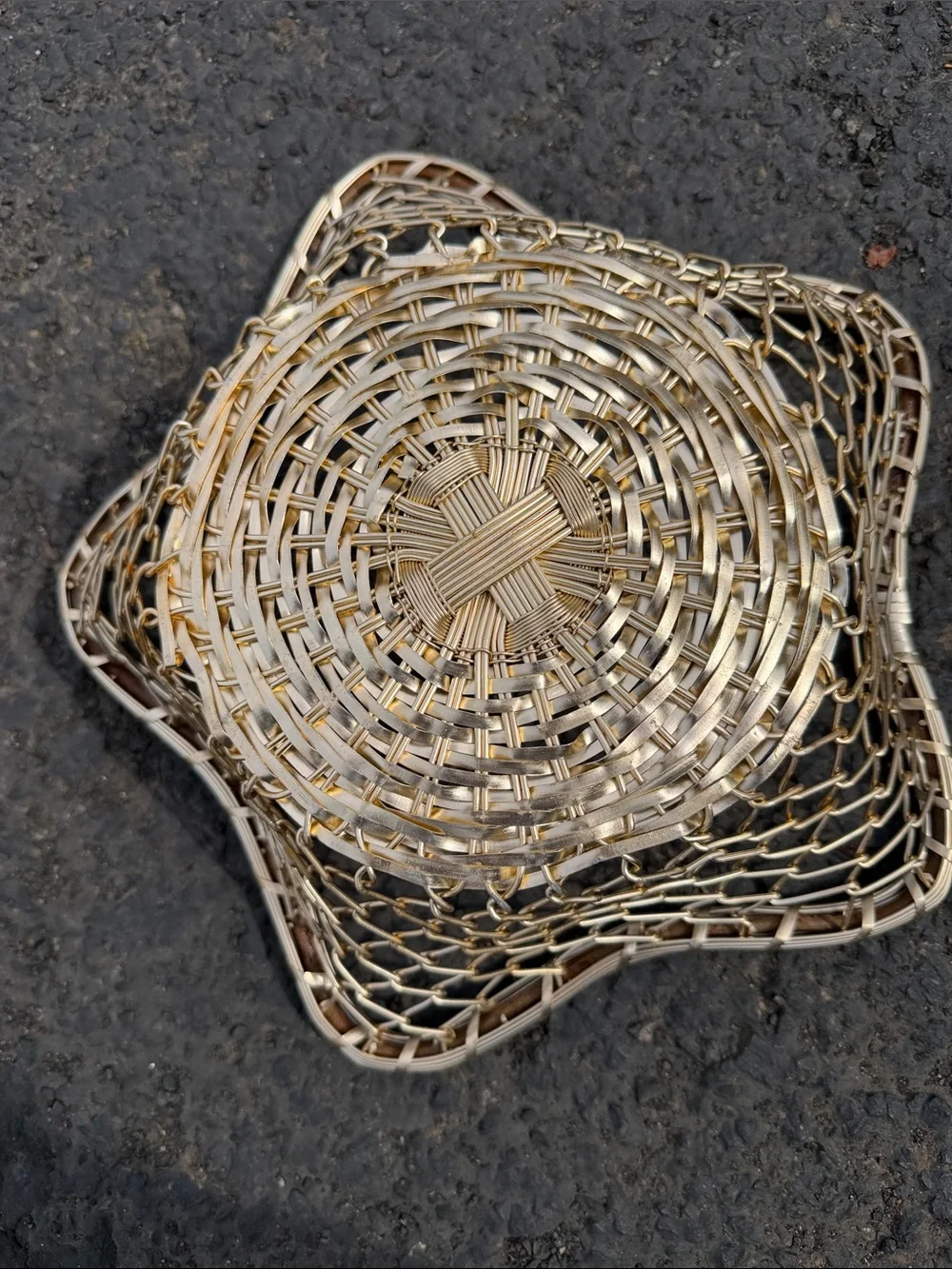 Handwoven Decorative aluminum Basket - Natural Cream